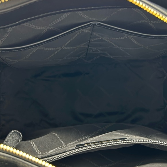 95- MICHAEL Michael Kors Holly Black Grab Tote Bag NWT - Picture 10 of 15